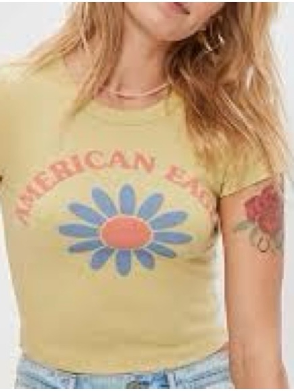 American Eagle Outfitters Yellow Tee with Blue Daisy Graphic